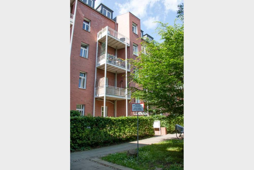 Wohnung mit Balkon an der Küche – Bad mit Wanne und Dusche